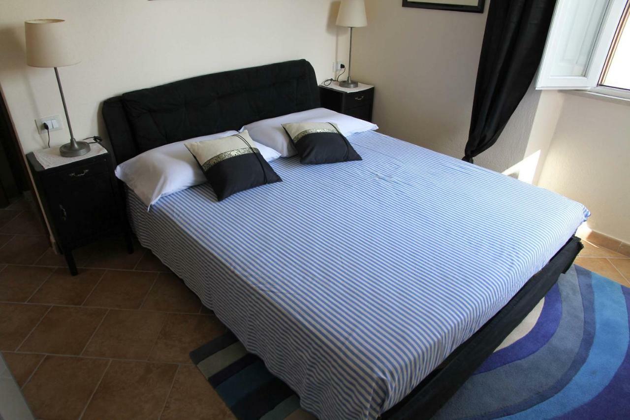 Los Flamingos Bed & Breakfast La Maddalena  Luaran gambar